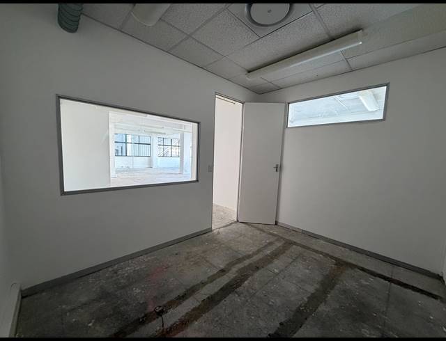 347M² BUILDING TO LET IN CAPE TOWN CITY CENTRE